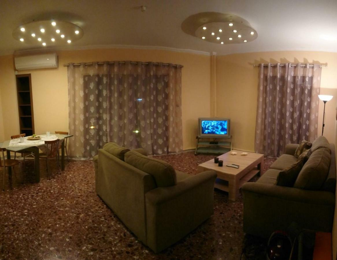 Apartamento de 90 m² en Pagrati, con 2 habitación Atenas Exterior foto