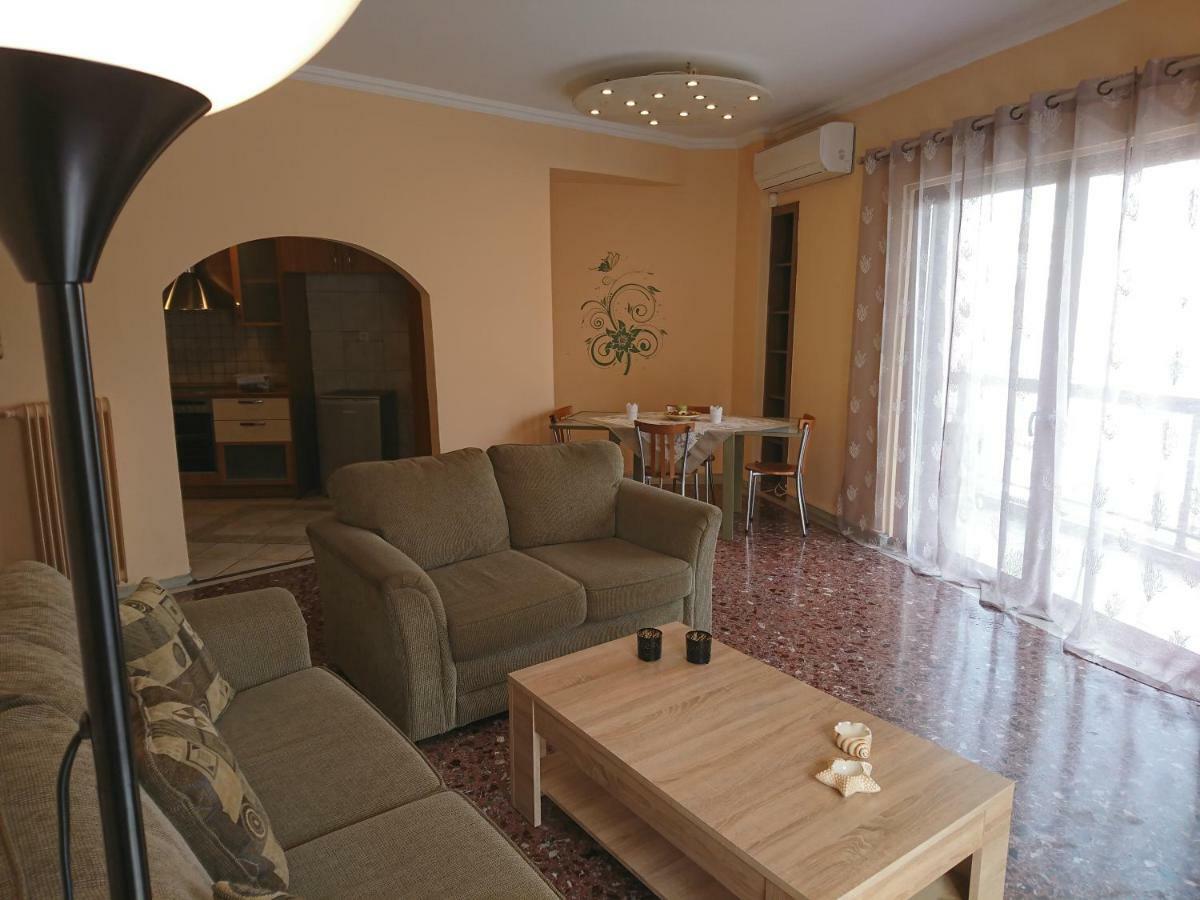 Apartamento de 90 m² en Pagrati, con 2 habitación Atenas Exterior foto